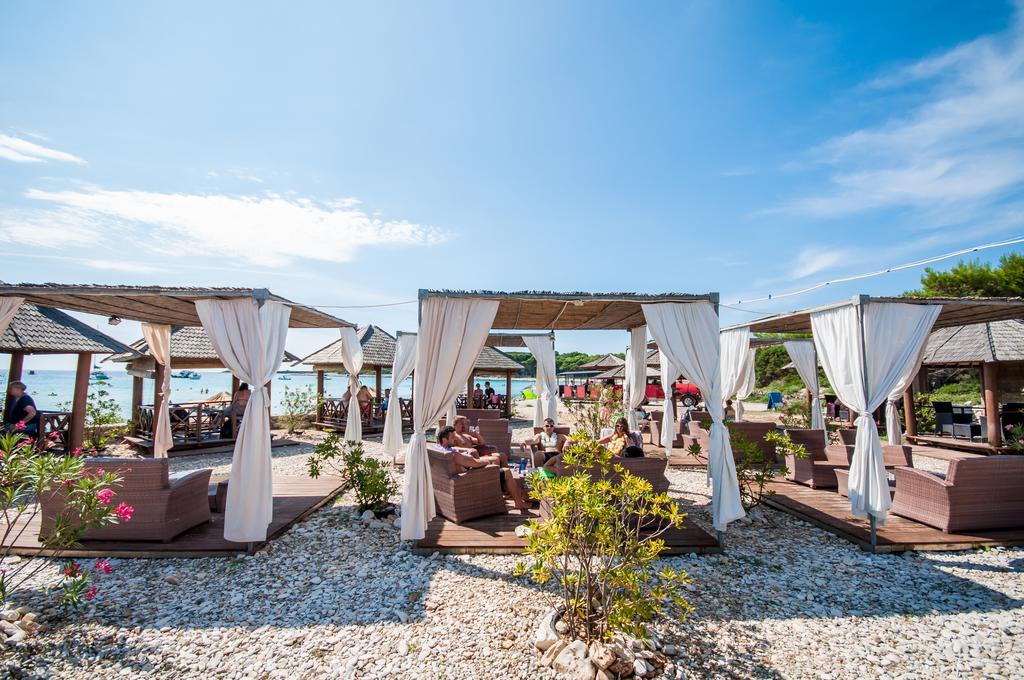 Hotel Lavanda Božava Buitenkant foto