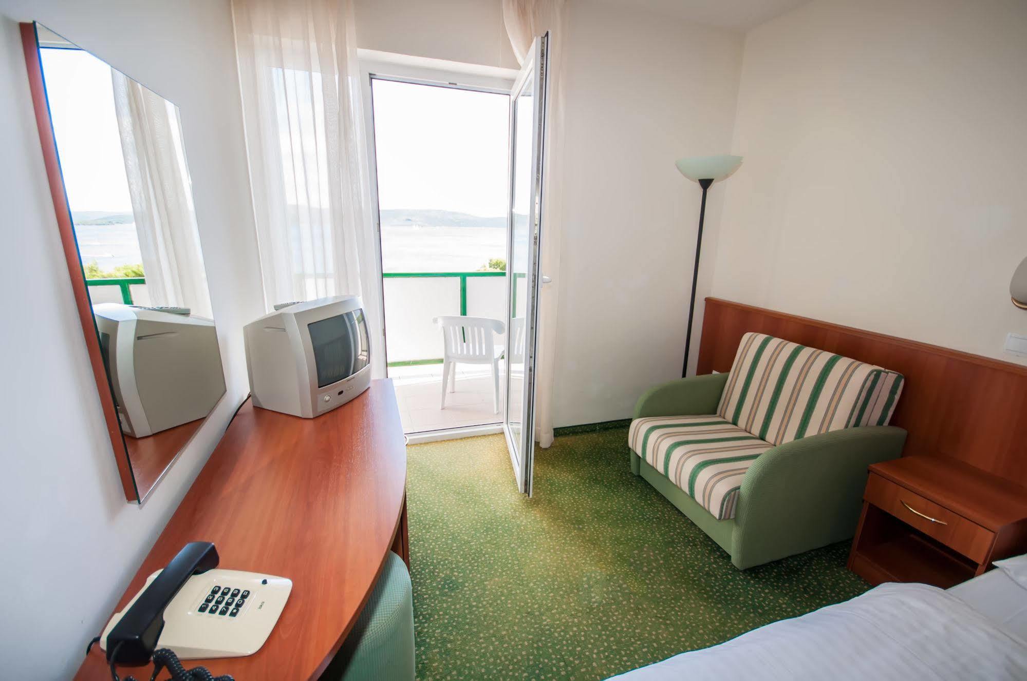 Hotel Lavanda Božava Buitenkant foto